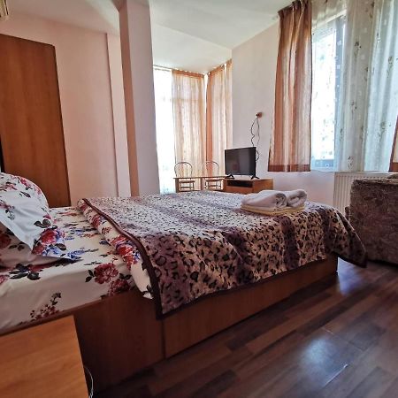 Отель Vila Casa Radu Констанца Экстерьер фото